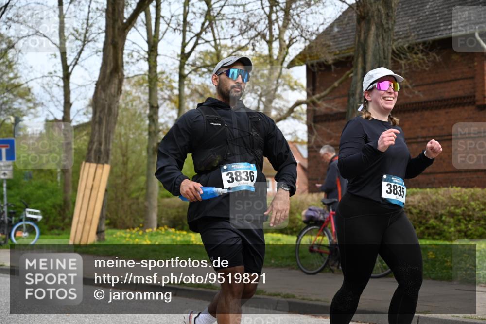 12.04.2026 - 45. Internationalen Wilhelmsburger Insellauf J. Mangold http://msf.ph/oto/9519821 12.04.2026 13:32:34 Ziel 3231, 2397, 3684, 2909, 3836, 5224, 3980 meine-sportfotos.de