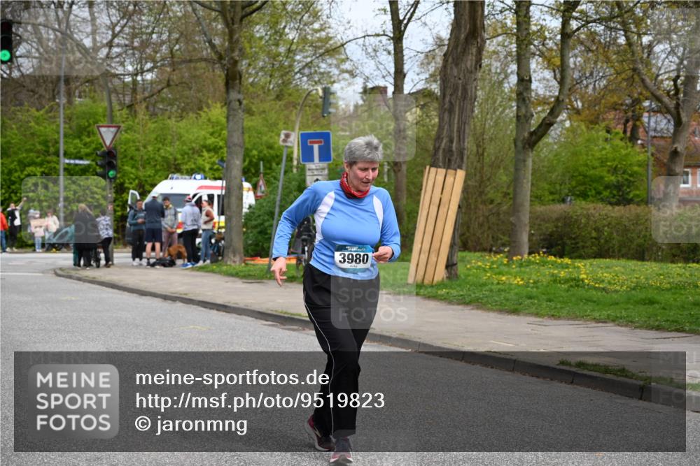 12.04.2026 - 45. Internationalen Wilhelmsburger Insellauf J. Mangold http://msf.ph/oto/9519823 12.04.2026 13:32:44 Ziel 3836, 5224, 3980, 5715 meine-sportfotos.de