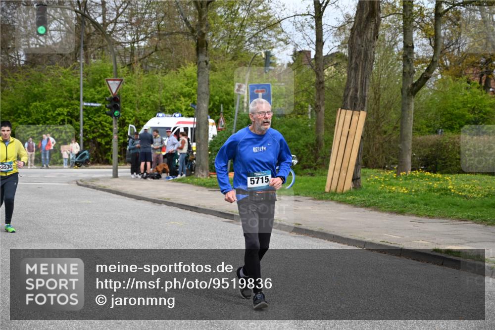 12.04.2026 - 45. Internationalen Wilhelmsburger Insellauf J. Mangold http://msf.ph/oto/9519836 12.04.2026 13:32:52 Ziel 3836, 5224, 3980, 5715, 3530 meine-sportfotos.de