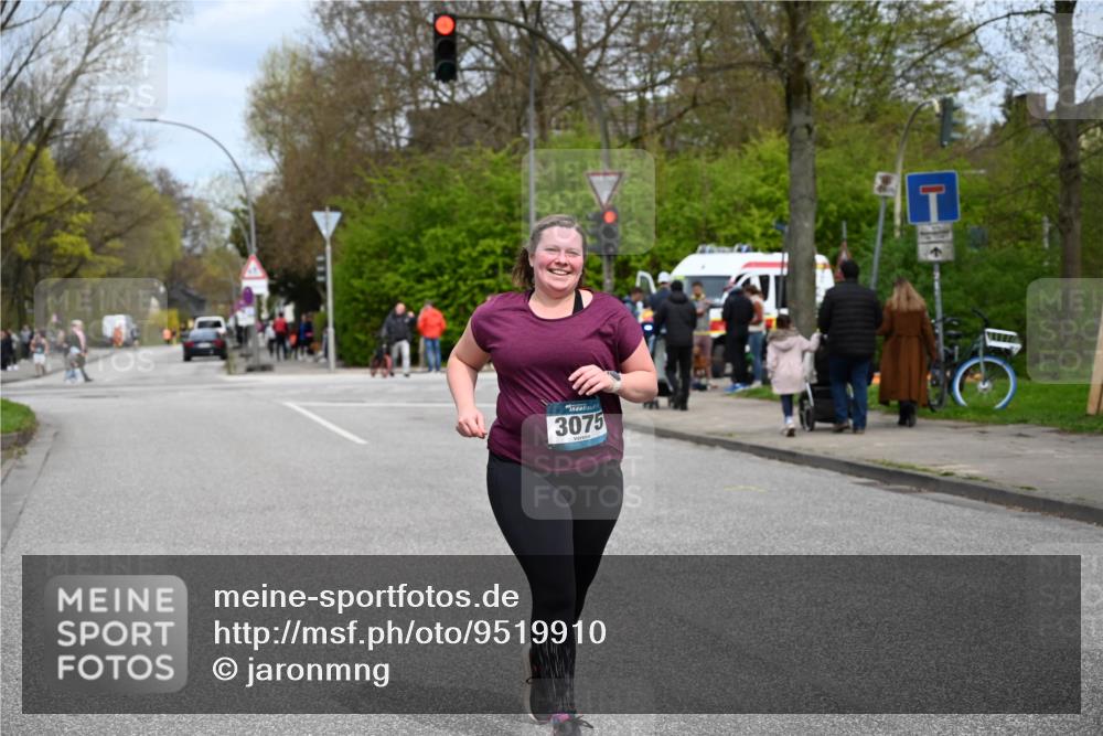 12.04.2026 - 45. Internationalen Wilhelmsburger Insellauf J. Mangold http://msf.ph/oto/9519910 12.04.2026 13:34:05 Ziel 3409, 3075 meine-sportfotos.de