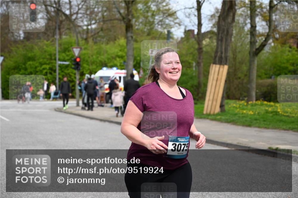 12.04.2026 - 45. Internationalen Wilhelmsburger Insellauf J. Mangold http://msf.ph/oto/9519924 12.04.2026 13:34:06 Ziel 3409, 3075 meine-sportfotos.de