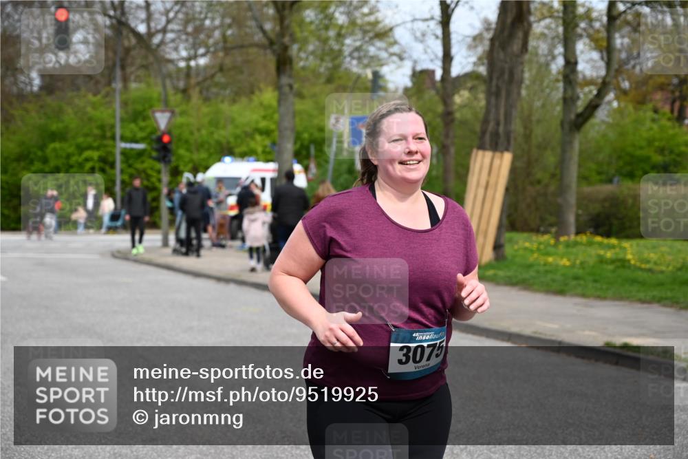12.04.2026 - 45. Internationalen Wilhelmsburger Insellauf J. Mangold http://msf.ph/oto/9519925 12.04.2026 13:34:06 Ziel 3409, 3075 meine-sportfotos.de