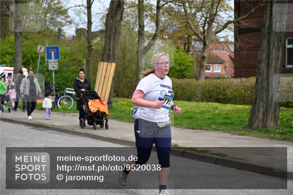 12.04.2026 - 45. Internationalen Wilhelmsburger Insellauf J. Mangold http://msf.ph/oto/9520038 12.04.2026 13:36:19 Ziel 5233, 3376, 2773 meine-sportfotos.de