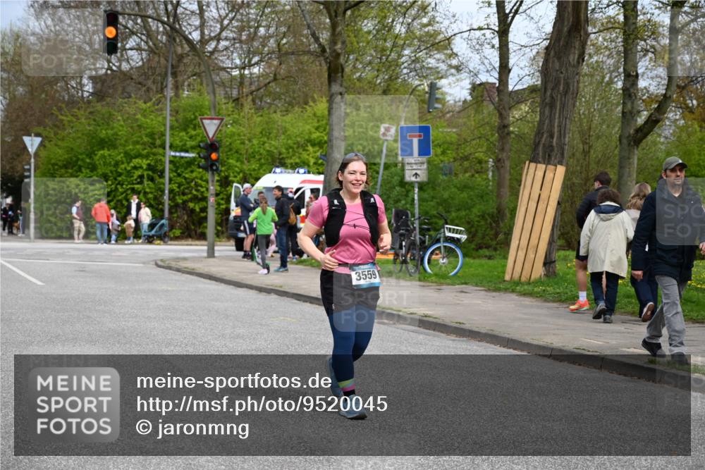 12.04.2026 - 45. Internationalen Wilhelmsburger Insellauf J. Mangold http://msf.ph/oto/9520045 12.04.2026 13:36:38 Ziel 2773, 3559, 5604 meine-sportfotos.de