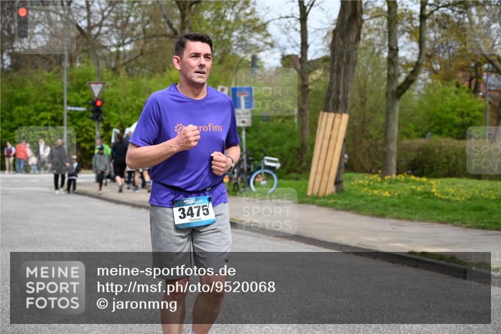12.04.2026 - 45. Internationalen Wilhelmsburger Insellauf J. Mangold http://msf.ph/oto/9520068 12.04.2026 13:36:55 Ziel 2773, 3559, 5604, 3475 meine-sportfotos.de