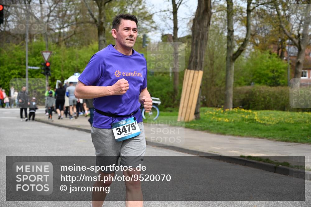 12.04.2026 - 45. Internationalen Wilhelmsburger Insellauf J. Mangold http://msf.ph/oto/9520070 12.04.2026 13:36:55 Ziel 2773, 3559, 5604, 3475 meine-sportfotos.de