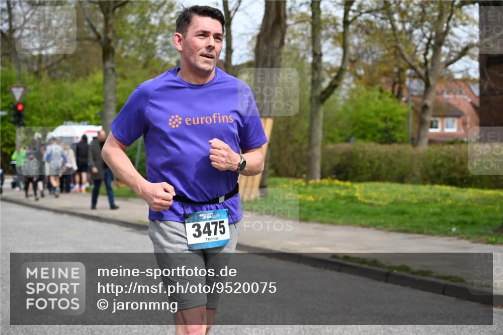 12.04.2026 - 45. Internationalen Wilhelmsburger Insellauf J. Mangold http://msf.ph/oto/9520075 12.04.2026 13:36:56 Ziel 2773, 3559, 5604, 3475 meine-sportfotos.de