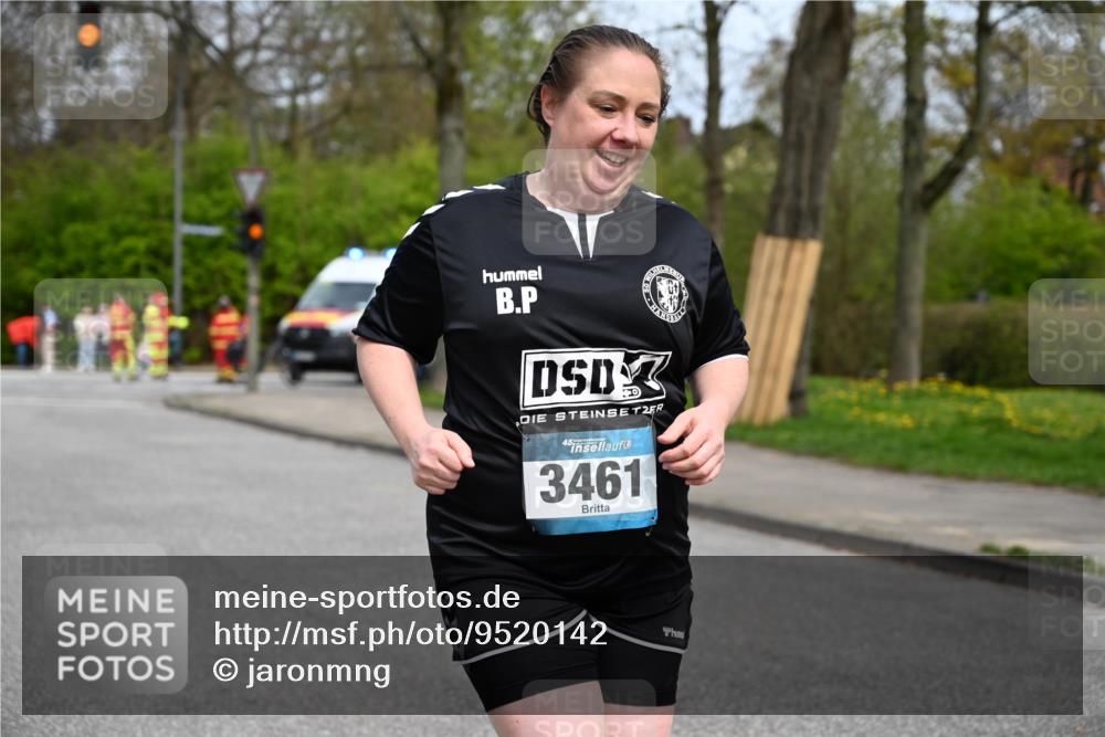 12.04.2026 - 45. Internationalen Wilhelmsburger Insellauf J. Mangold http://msf.ph/oto/9520142 12.04.2026 13:41:10 Ziel 3461 meine-sportfotos.de