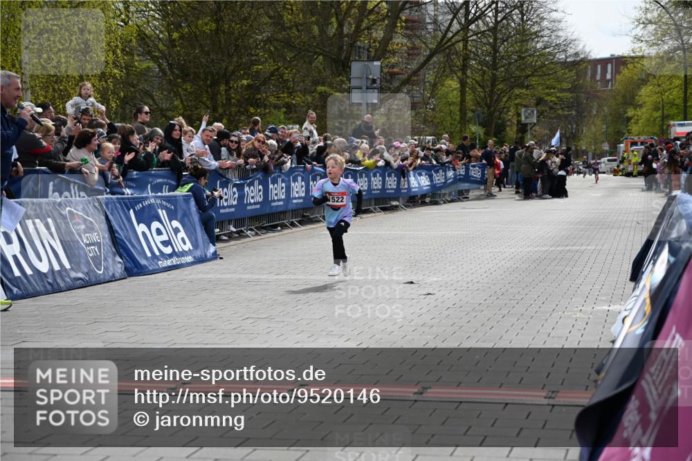 12.04.2026 - 45. Internationalen Wilhelmsburger Insellauf J. Mangold http://msf.ph/oto/9520146 12.04.2026 14:07:52 Ziel 1522 meine-sportfotos.de