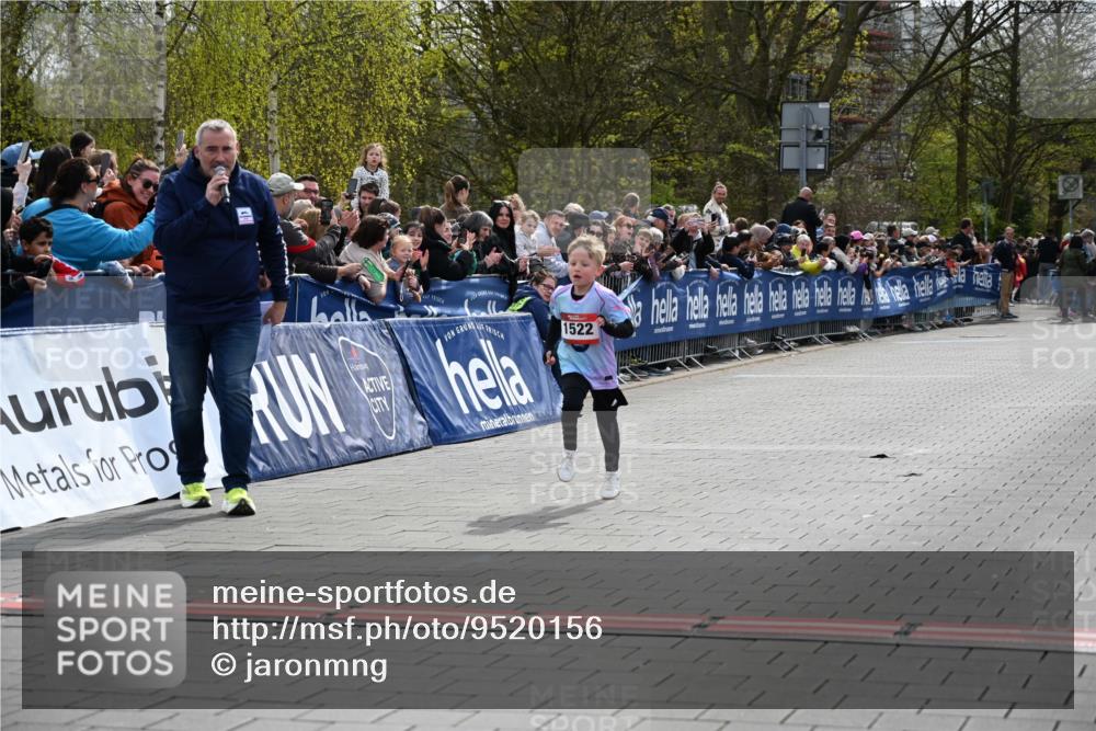 12.04.2026 - 45. Internationalen Wilhelmsburger Insellauf J. Mangold http://msf.ph/oto/9520156 12.04.2026 14:07:52 Ziel 1522 meine-sportfotos.de