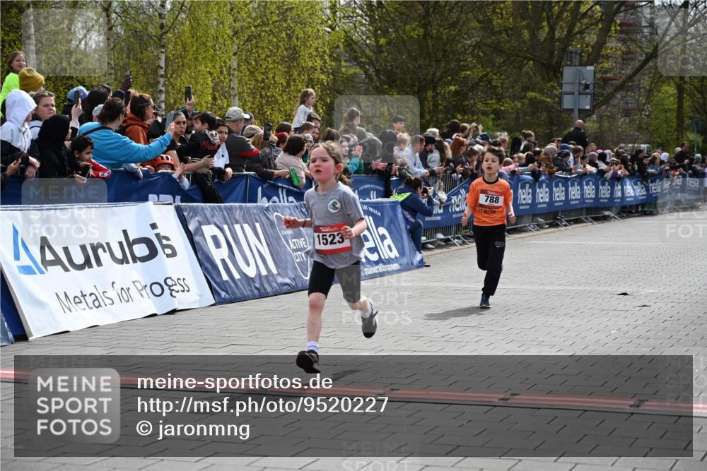12.04.2026 - 45. Internationalen Wilhelmsburger Insellauf J. Mangold http://msf.ph/oto/9520227 12.04.2026 14:08:17 Ziel 1523, 788 meine-sportfotos.de