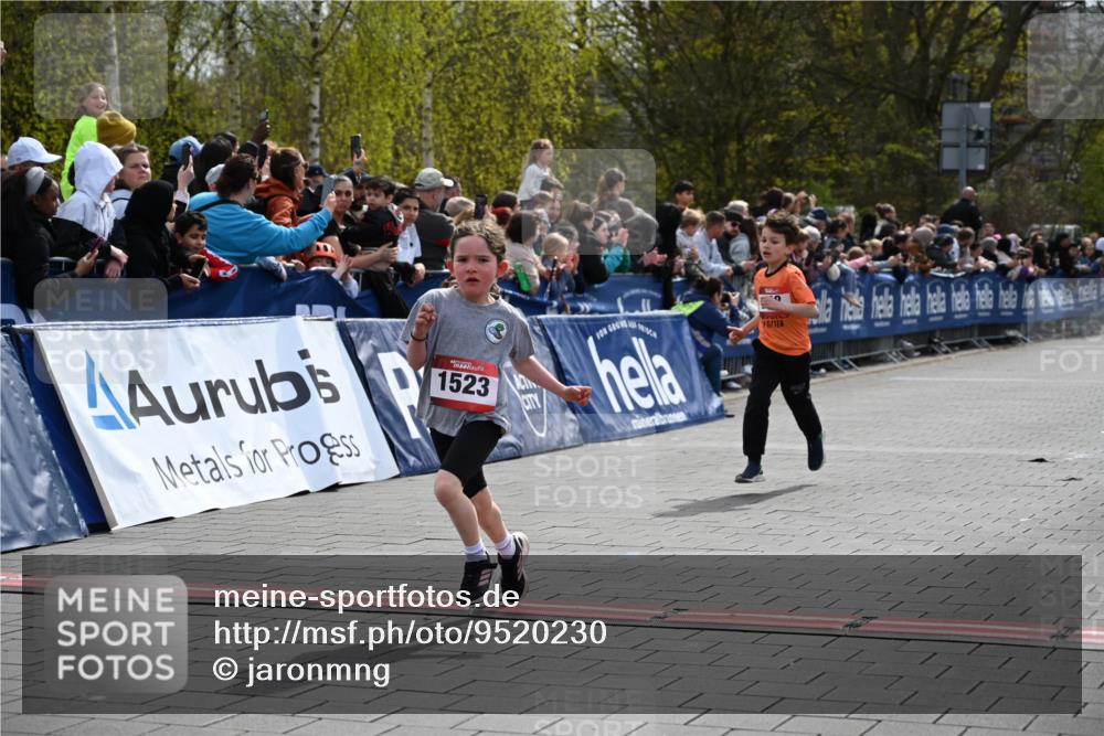 12.04.2026 - 45. Internationalen Wilhelmsburger Insellauf J. Mangold http://msf.ph/oto/9520230 12.04.2026 14:08:17 Ziel 1523, 788 meine-sportfotos.de