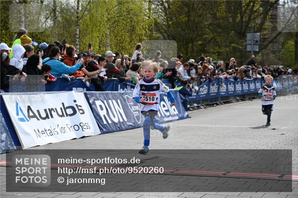 12.04.2026 - 45. Internationalen Wilhelmsburger Insellauf J. Mangold http://msf.ph/oto/9520260 12.04.2026 14:08:22 Ziel 1510, 1509 meine-sportfotos.de