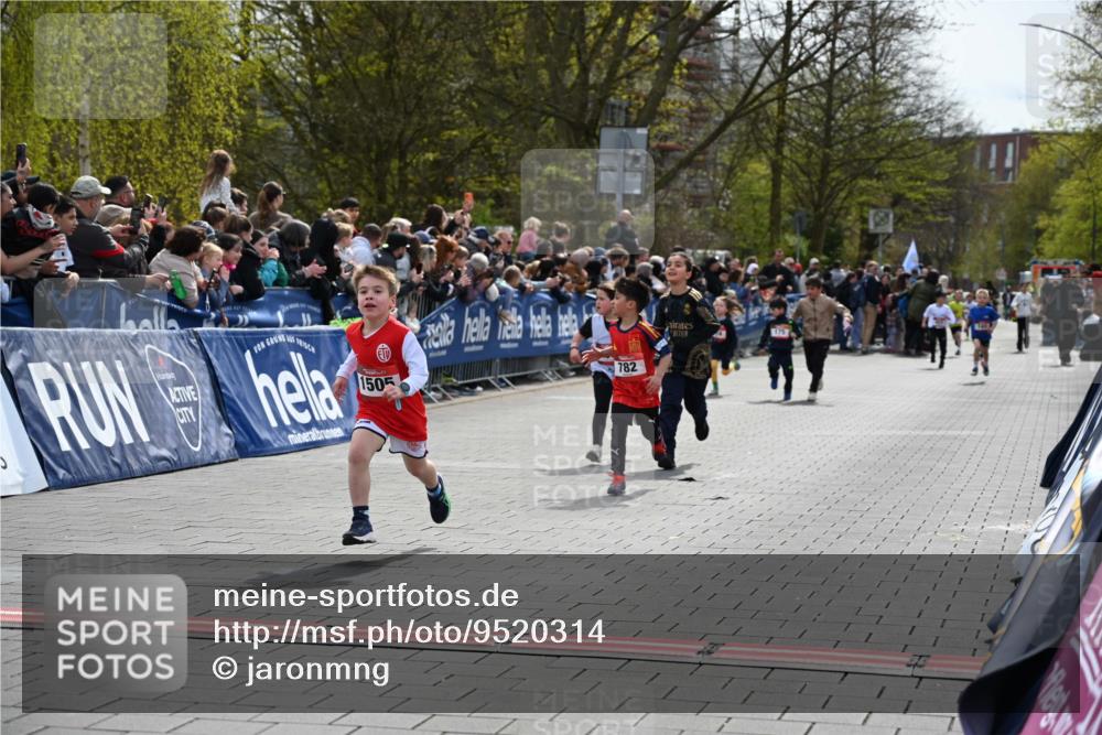 12.04.2026 - 45. Internationalen Wilhelmsburger Insellauf J. Mangold http://msf.ph/oto/9520314 12.04.2026 14:08:34 Ziel 58, 26, 716, 1505, 782, 258, 175 meine-sportfotos.de