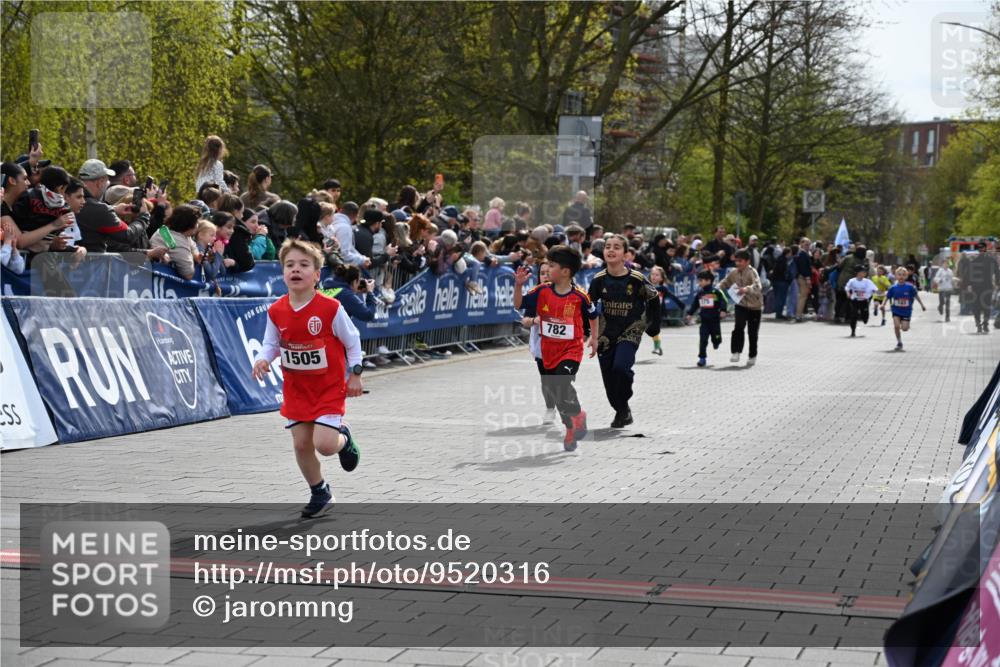 12.04.2026 - 45. Internationalen Wilhelmsburger Insellauf J. Mangold http://msf.ph/oto/9520316 12.04.2026 14:08:34 Ziel 58, 26, 716, 1505, 782, 258, 175 meine-sportfotos.de