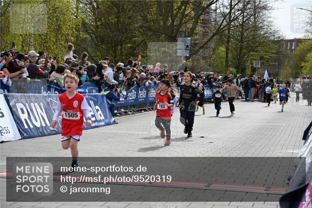 12.04.2026 - 45. Internationalen Wilhelmsburger Insellauf J. Mangold http://msf.ph/oto/9520319 12.04.2026 14:08:34 Ziel 58, 26, 716, 1505, 782, 258, 175 meine-sportfotos.de