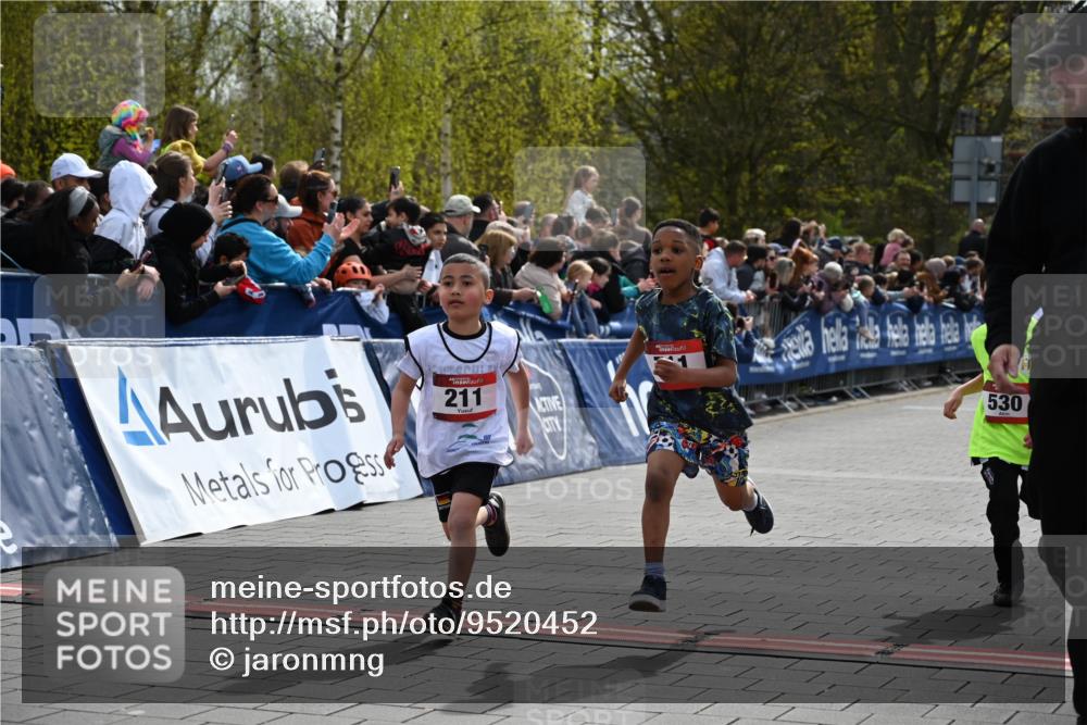 12.04.2026 - 45. Internationalen Wilhelmsburger Insellauf J. Mangold http://msf.ph/oto/9520452 12.04.2026 14:08:56 Ziel 754, 211, 711, 530, 91, 254, 1506, 266 meine-sportfotos.de