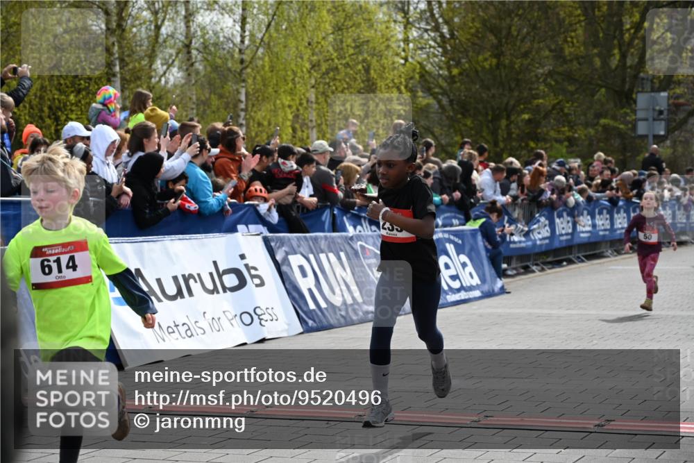 12.04.2026 - 45. Internationalen Wilhelmsburger Insellauf J. Mangold http://msf.ph/oto/9520496 12.04.2026 14:09:07 Ziel 762, 281, 928, 953, 614, 235, 50, 256, 214, 939, 274 meine-sportfotos.de