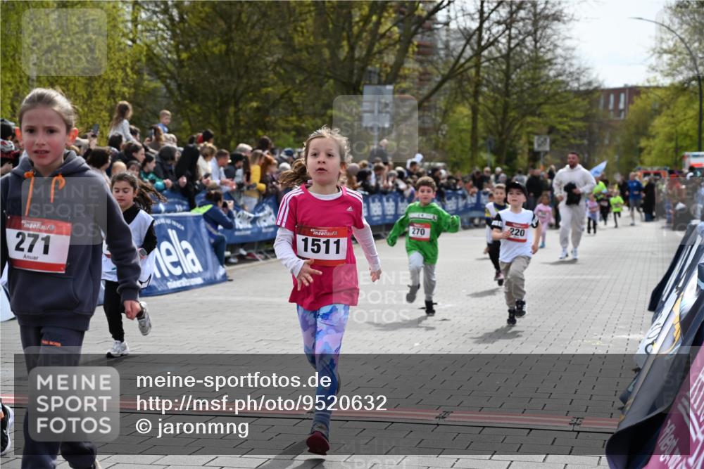 12.04.2026 - 45. Internationalen Wilhelmsburger Insellauf J. Mangold http://msf.ph/oto/9520632 12.04.2026 14:09:26 Ziel 577, 223, 271, 691, 1511, 252, 270, 220, 219 meine-sportfotos.de