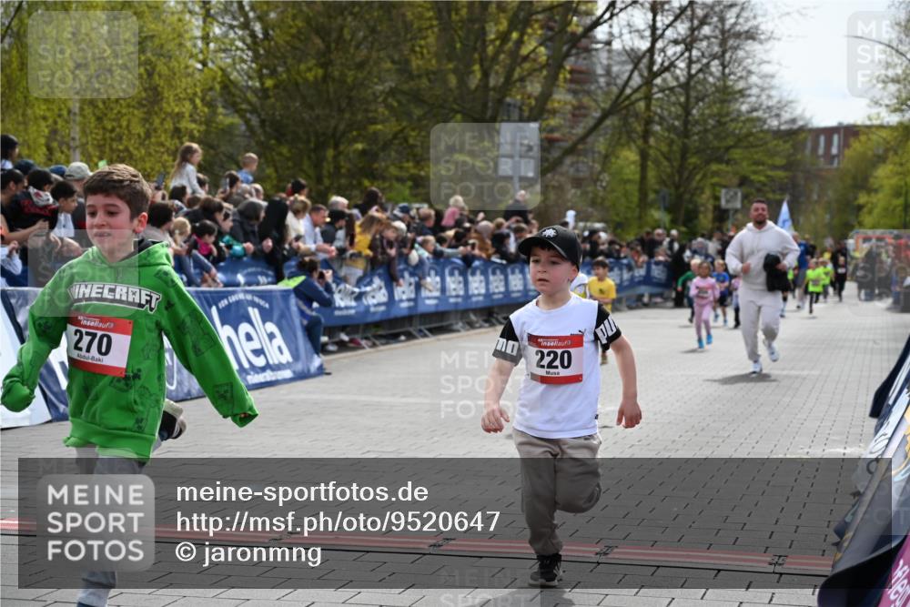 12.04.2026 - 45. Internationalen Wilhelmsburger Insellauf J. Mangold http://msf.ph/oto/9520647 12.04.2026 14:09:28 Ziel 223, 271, 691, 1511, 252, 270, 220, 219, 216 meine-sportfotos.de