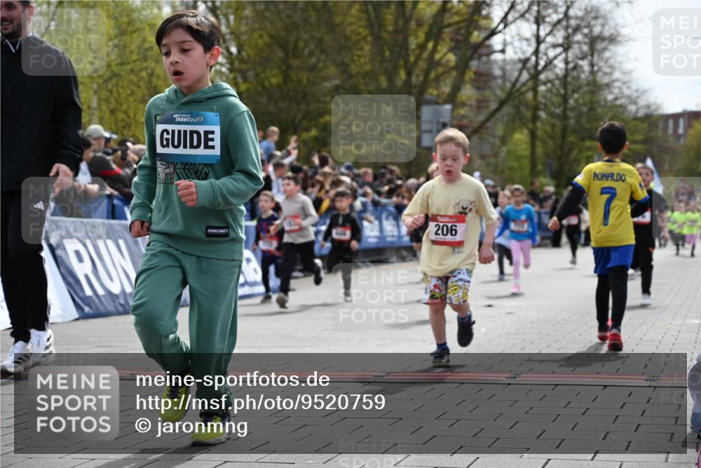 12.04.2026 - 45. Internationalen Wilhelmsburger Insellauf J. Mangold http://msf.ph/oto/9520759 12.04.2026 14:09:48 Ziel 212, 735, 190, 240, 1520, 206, 908, 776, 172, 183, 196, 449, 772, 7, 917, 284, 44 meine-sportfotos.de