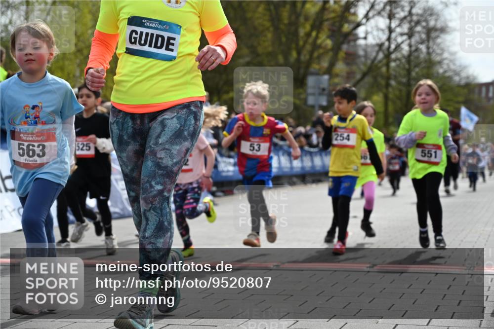 12.04.2026 - 45. Internationalen Wilhelmsburger Insellauf J. Mangold http://msf.ph/oto/9520807 12.04.2026 14:09:54 Ziel 172, 183, 196, 449, 772, 7, 917, 284, 44, 200, 563, 53, 712, 1512, 1525, 551, 764, 567, 720, 719 meine-sportfotos.de
