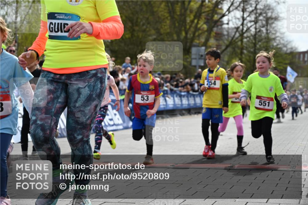 12.04.2026 - 45. Internationalen Wilhelmsburger Insellauf J. Mangold http://msf.ph/oto/9520809 12.04.2026 14:09:54 Ziel 172, 183, 196, 449, 772, 7, 917, 284, 44, 200, 563, 53, 712, 1512, 1525, 551, 764, 567, 720, 719 meine-sportfotos.de