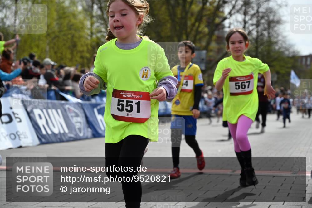 12.04.2026 - 45. Internationalen Wilhelmsburger Insellauf J. Mangold http://msf.ph/oto/9520821 12.04.2026 14:09:55 Ziel 7, 917, 284, 44, 200, 563, 53, 712, 1512, 1525, 551, 764, 567, 720, 719, 907, 158, 268 meine-sportfotos.de