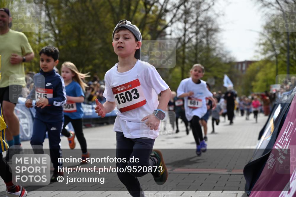 12.04.2026 - 45. Internationalen Wilhelmsburger Insellauf J. Mangold http://msf.ph/oto/9520873 12.04.2026 14:10:02 Ziel 907, 158, 268, 543, 721, 1503, 736, 715, 6, 1504, 412, 681, 640, 248, 441, 723, 119, 186, 224 meine-sportfotos.de