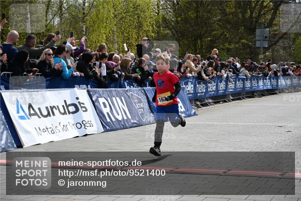 12.04.2026 - 45. Internationalen Wilhelmsburger Insellauf J. Mangold http://msf.ph/oto/9521400 12.04.2026 14:19:14 Ziel 1624 meine-sportfotos.de