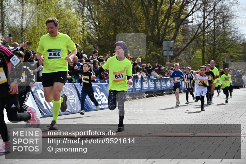 12.04.2026 - 45. Internationalen Wilhelmsburger Insellauf J. Mangold http://msf.ph/oto/9521614 12.04.2026 14:20:06 Ziel 1602, 478, 83, 968, 465, 631, 1621, 304, 225, 1618, 108, 534, 447, 560, 734, 775 meine-sportfotos.de