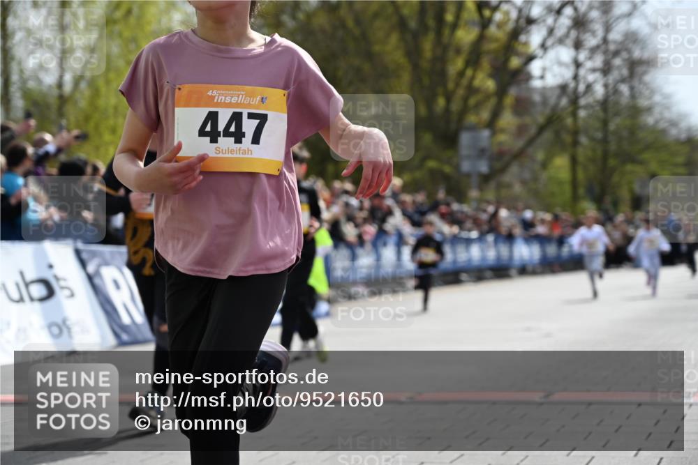 12.04.2026 - 45. Internationalen Wilhelmsburger Insellauf J. Mangold http://msf.ph/oto/9521650 12.04.2026 14:20:10 Ziel 631, 1621, 304, 225, 1618, 108, 534, 447, 560, 734, 775, 587, 405, 1060, 642, 753 meine-sportfotos.de