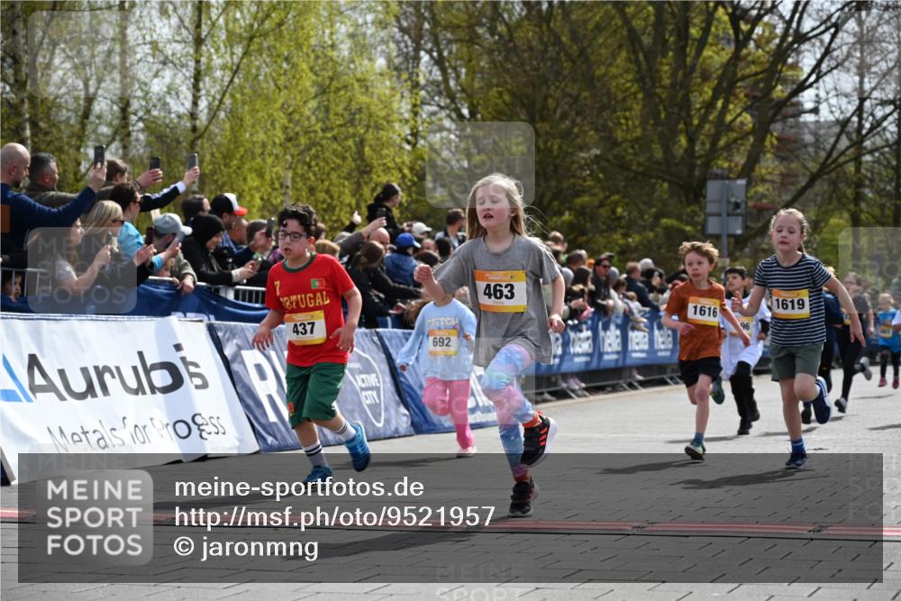 12.04.2026 - 45. Internationalen Wilhelmsburger Insellauf J. Mangold http://msf.ph/oto/9521957 12.04.2026 14:21:00 Ziel 760, 257, 463, 437, 1616, 692, 696, 107, 818, 732, 756, 1603 meine-sportfotos.de