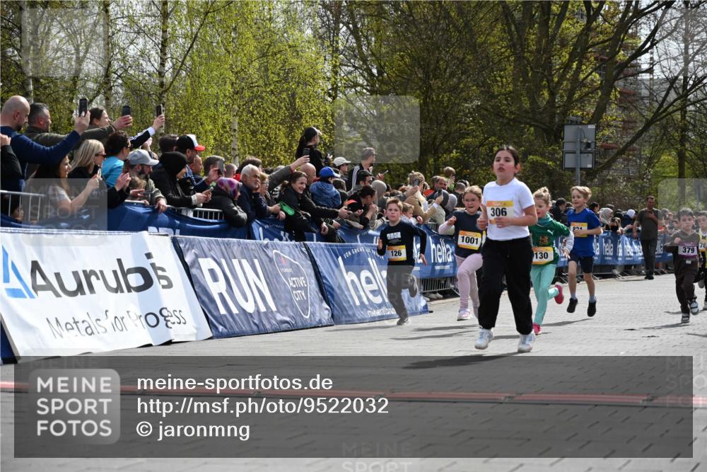 12.04.2026 - 45. Internationalen Wilhelmsburger Insellauf J. Mangold http://msf.ph/oto/9522032 12.04.2026 14:21:13 Ziel 634, 812, 618, 241, 306, 1001, 130, 126, 460, 821, 99, 771, 62, 768 meine-sportfotos.de
