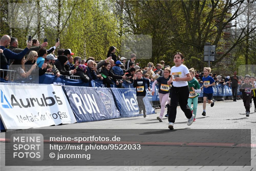 12.04.2026 - 45. Internationalen Wilhelmsburger Insellauf J. Mangold http://msf.ph/oto/9522033 12.04.2026 14:21:13 Ziel 634, 812, 618, 241, 306, 1001, 130, 126, 460, 821, 99, 771, 62, 768 meine-sportfotos.de