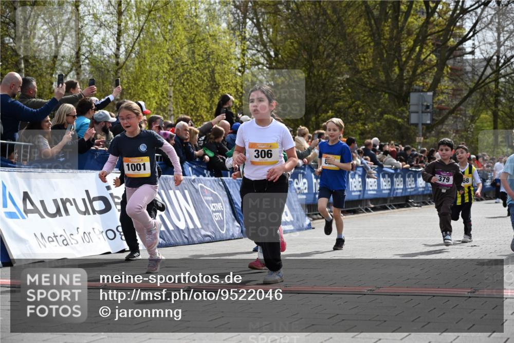 12.04.2026 - 45. Internationalen Wilhelmsburger Insellauf J. Mangold http://msf.ph/oto/9522046 12.04.2026 14:21:14 Ziel 634, 812, 618, 241, 306, 1001, 130, 126, 460, 821, 99, 771, 62, 768 meine-sportfotos.de