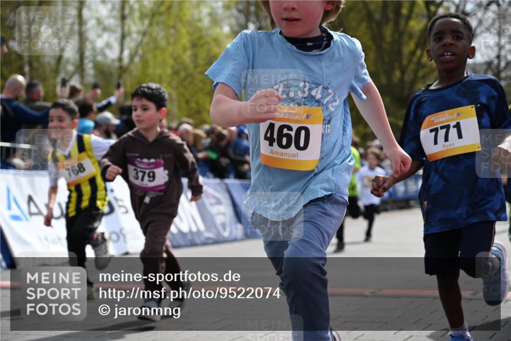 12.04.2026 - 45. Internationalen Wilhelmsburger Insellauf J. Mangold http://msf.ph/oto/9522074 12.04.2026 14:21:17 Ziel 306, 1001, 130, 126, 460, 821, 99, 771, 62, 768, 937, 263, 139, 1611, 629 meine-sportfotos.de