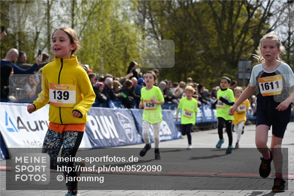 12.04.2026 - 45. Internationalen Wilhelmsburger Insellauf J. Mangold http://msf.ph/oto/9522090 12.04.2026 14:21:21 Ziel 937, 263, 139, 1611, 629, 566, 564, 607, 980, 1630, 991, 302 meine-sportfotos.de