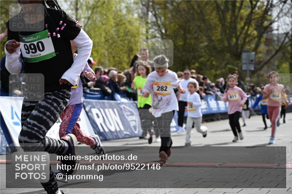12.04.2026 - 45. Internationalen Wilhelmsburger Insellauf J. Mangold http://msf.ph/oto/9522146 12.04.2026 14:21:28 Ziel 1630, 991, 302, 562, 309, 282, 528, 797, 984, 811, 128, 828, 1005, 925, 253, 988, 964 meine-sportfotos.de