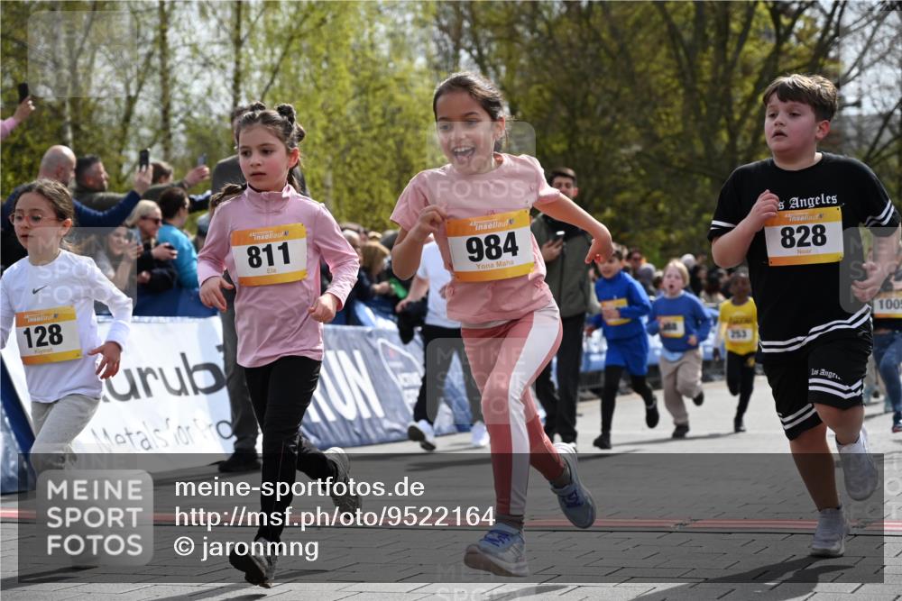 12.04.2026 - 45. Internationalen Wilhelmsburger Insellauf J. Mangold http://msf.ph/oto/9522164 12.04.2026 14:21:30 Ziel 562, 309, 282, 528, 797, 984, 811, 128, 828, 1005, 925, 253, 988, 964, 972 meine-sportfotos.de