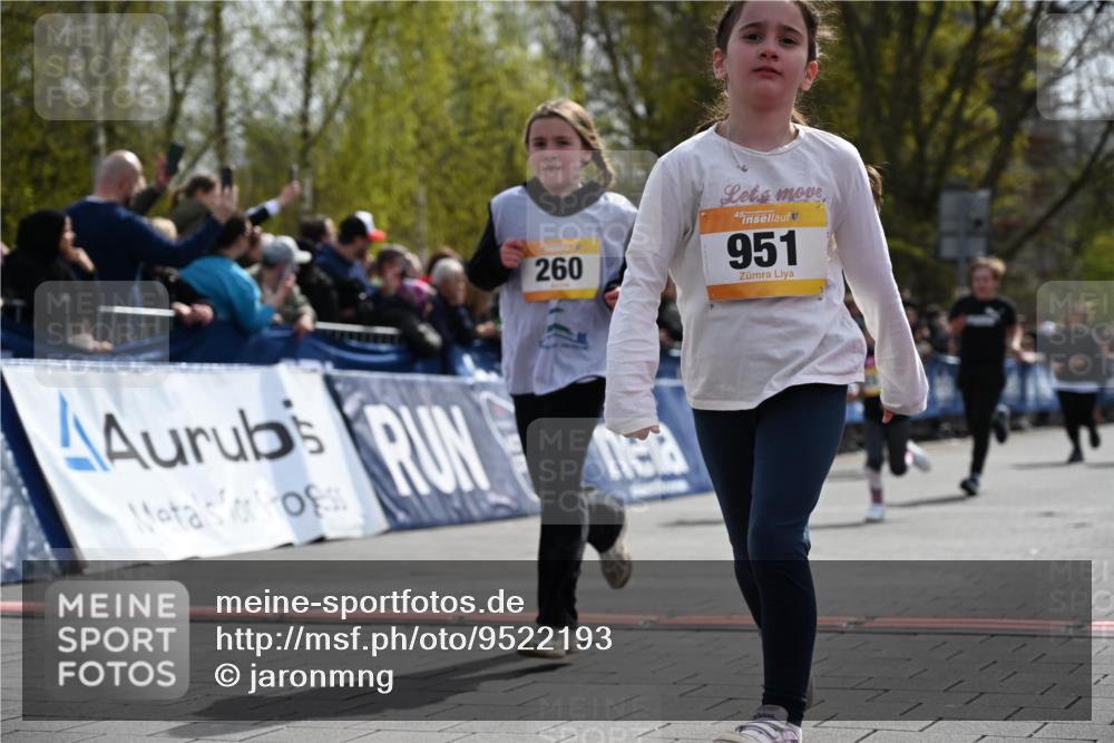 12.04.2026 - 45. Internationalen Wilhelmsburger Insellauf J. Mangold http://msf.ph/oto/9522193 12.04.2026 14:21:38 Ziel 972, 1627, 951, 260, 957, 823, 117, 558, 267, 657, 698, 678, 279 meine-sportfotos.de