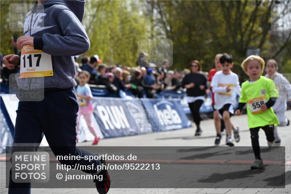 12.04.2026 - 45. Internationalen Wilhelmsburger Insellauf J. Mangold http://msf.ph/oto/9522213 12.04.2026 14:21:41 Ziel 260, 957, 823, 117, 558, 267, 657, 698, 678, 279, 960, 838 meine-sportfotos.de