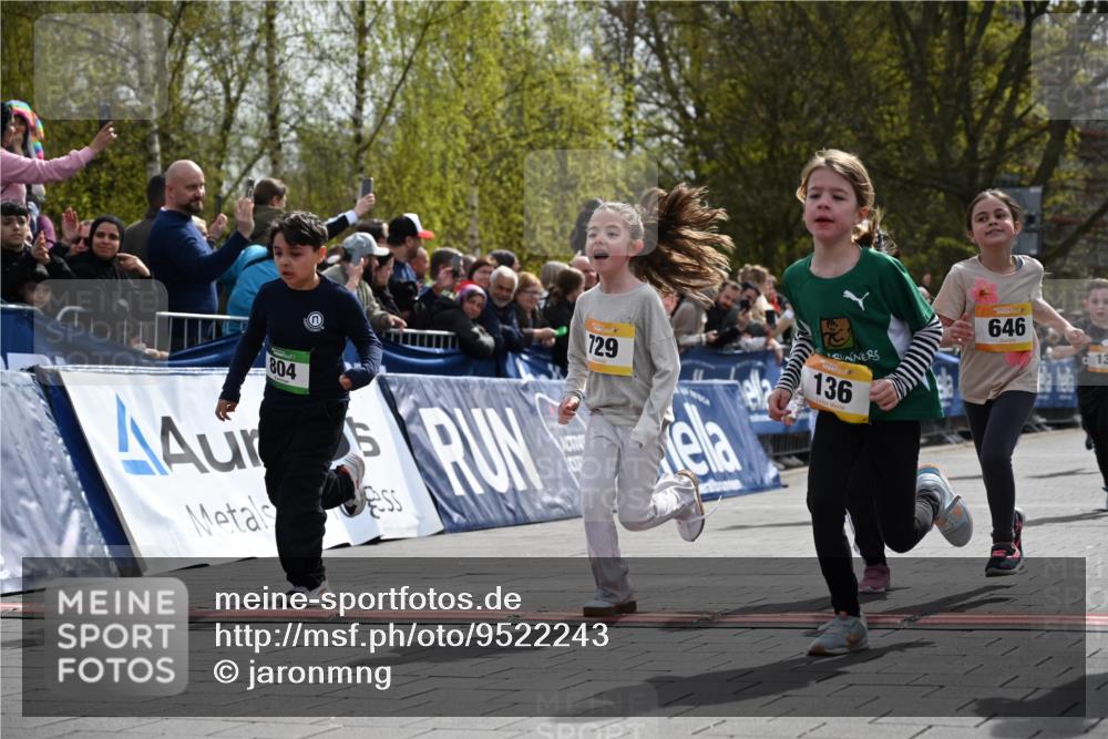 12.04.2026 - 45. Internationalen Wilhelmsburger Insellauf J. Mangold http://msf.ph/oto/9522243 12.04.2026 14:21:48 Ziel 960, 838, 234, 111, 66, 136, 729, 769, 646, 159, 1622, 317, 283, 134, 316, 792, 763 meine-sportfotos.de
