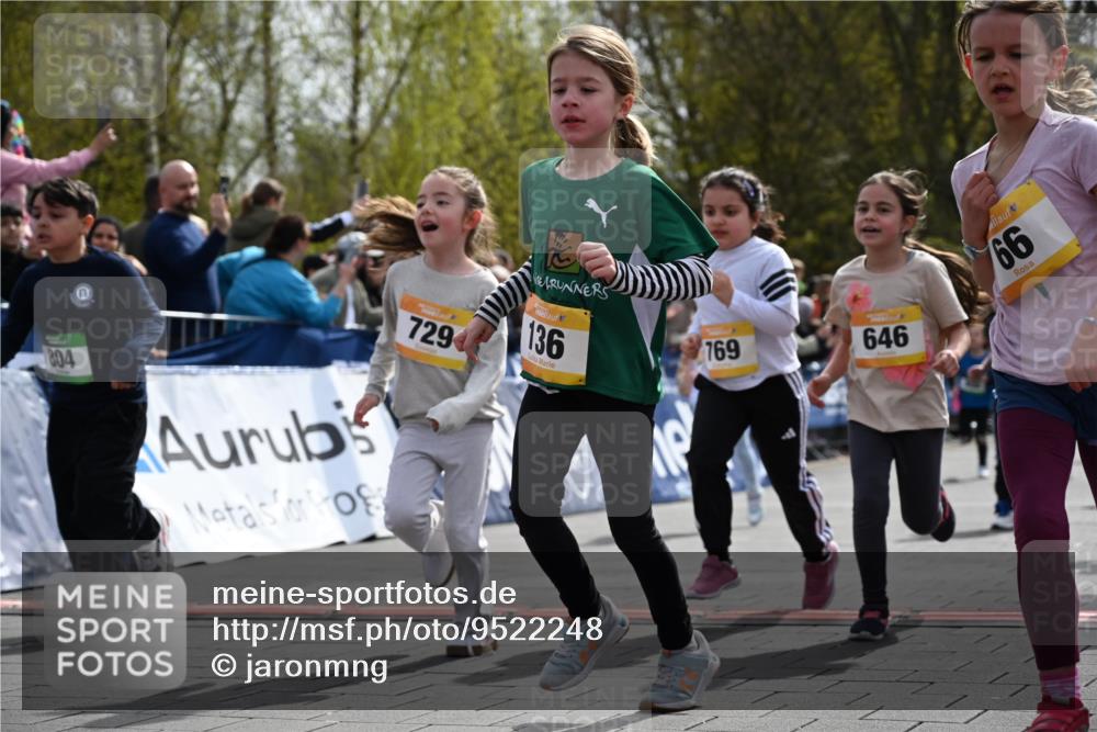 12.04.2026 - 45. Internationalen Wilhelmsburger Insellauf J. Mangold http://msf.ph/oto/9522248 12.04.2026 14:21:48 Ziel 960, 838, 234, 111, 66, 136, 729, 769, 646, 159, 1622, 317, 283, 134, 316, 792, 763 meine-sportfotos.de