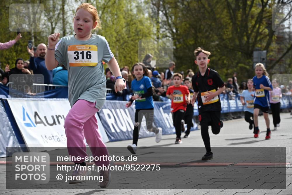 12.04.2026 - 45. Internationalen Wilhelmsburger Insellauf J. Mangold http://msf.ph/oto/9522275 12.04.2026 14:21:52 Ziel 136, 729, 769, 646, 159, 1622, 317, 283, 134, 316, 792, 763, 255, 65, 1617, 969, 799, 974, 482, 236 meine-sportfotos.de