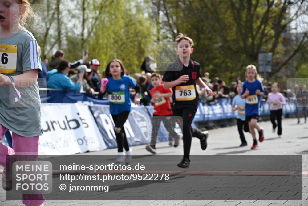 12.04.2026 - 45. Internationalen Wilhelmsburger Insellauf J. Mangold http://msf.ph/oto/9522278 12.04.2026 14:21:52 Ziel 136, 729, 769, 646, 159, 1622, 317, 283, 134, 316, 792, 763, 255, 65, 1617, 969, 799, 974, 482, 236 meine-sportfotos.de