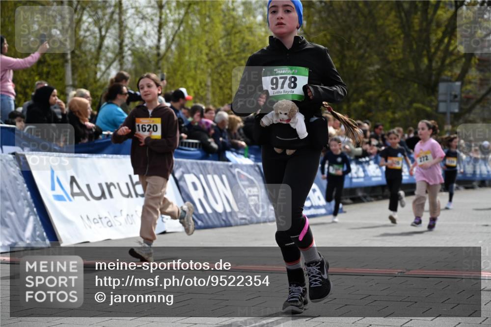 12.04.2026 - 45. Internationalen Wilhelmsburger Insellauf J. Mangold http://msf.ph/oto/9522354 12.04.2026 14:22:17 Ziel 1615, 289, 668, 926, 981, 1620, 414, 805, 272, 124 meine-sportfotos.de