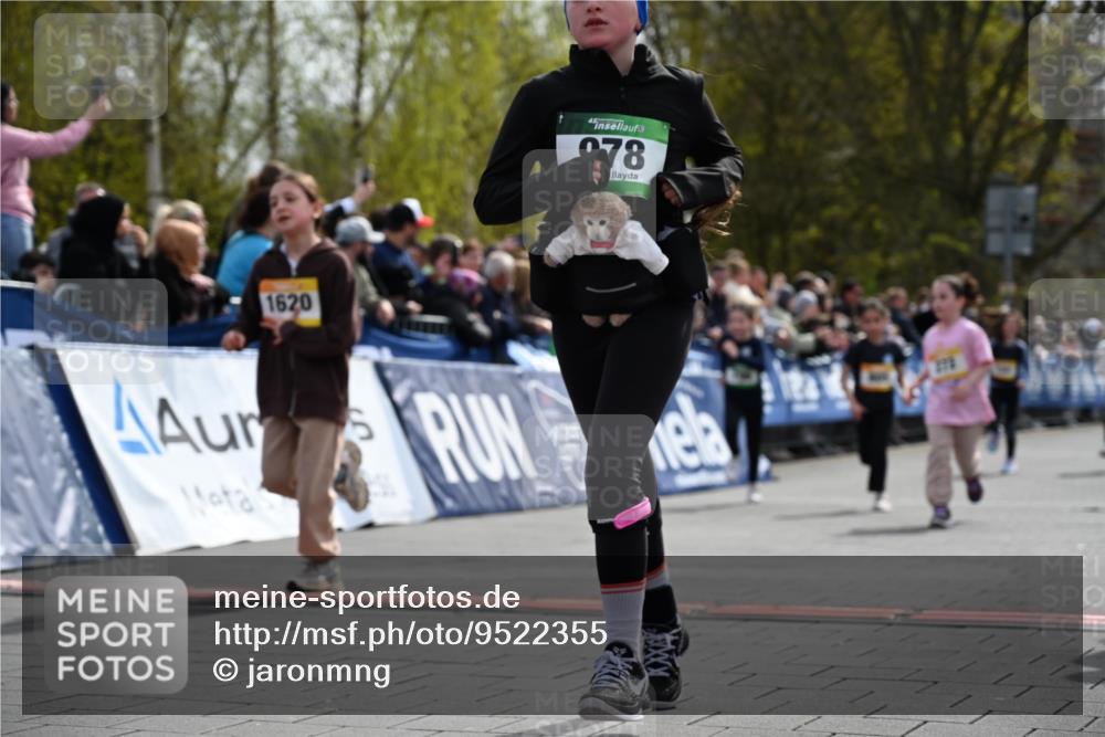 12.04.2026 - 45. Internationalen Wilhelmsburger Insellauf J. Mangold http://msf.ph/oto/9522355 12.04.2026 14:22:18 Ziel 1615, 289, 668, 926, 981, 1620, 414, 805, 272, 124, 731, 739 meine-sportfotos.de