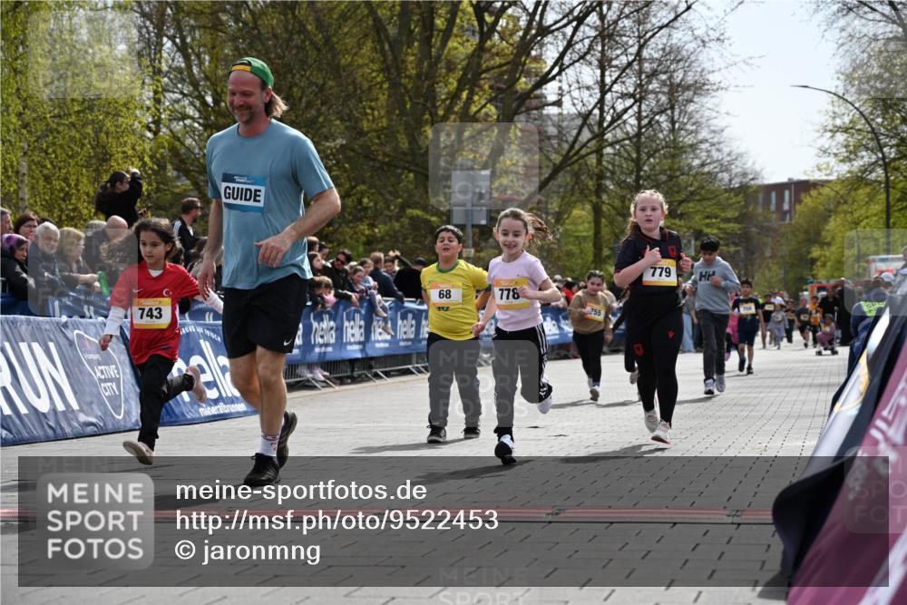 12.04.2026 - 45. Internationalen Wilhelmsburger Insellauf J. Mangold http://msf.ph/oto/9522453 12.04.2026 14:22:48 Ziel 1609, 780, 743, 778, 779, 68, 757, 755 meine-sportfotos.de