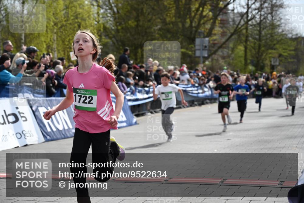 12.04.2026 - 45. Internationalen Wilhelmsburger Insellauf J. Mangold http://msf.ph/oto/9522634 12.04.2026 14:34:23 Ziel 1014, 1731, 1722, 32, 33, 104, 314, 1718 meine-sportfotos.de